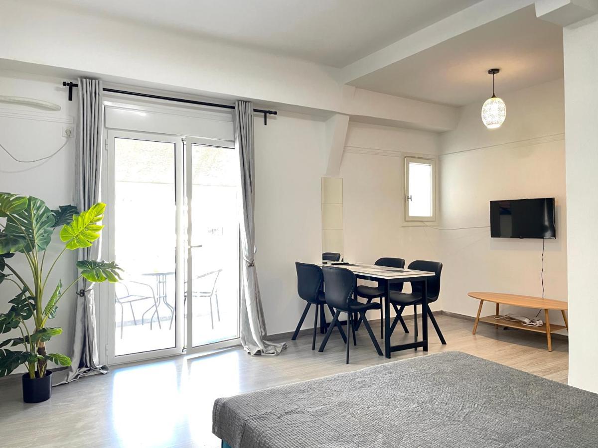 Uoohome7 Garden Green And Navy Athènes Extérieur photo